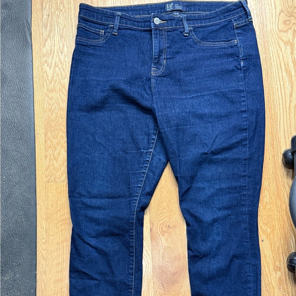GAP Women's Dark Blue Jeans